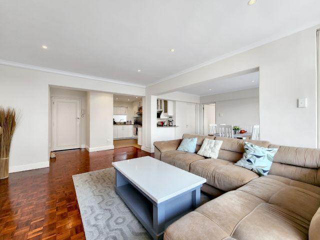 To Let 2 Bedroom Property for Rent in Sea Point Western Cape